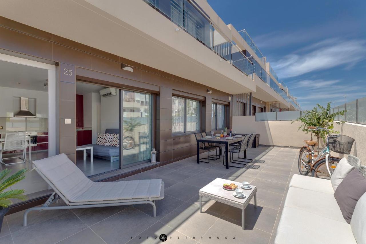 Apartamento En La Planta Baja "Playa Elisa" Pilar de la Horadada Exteriör bild