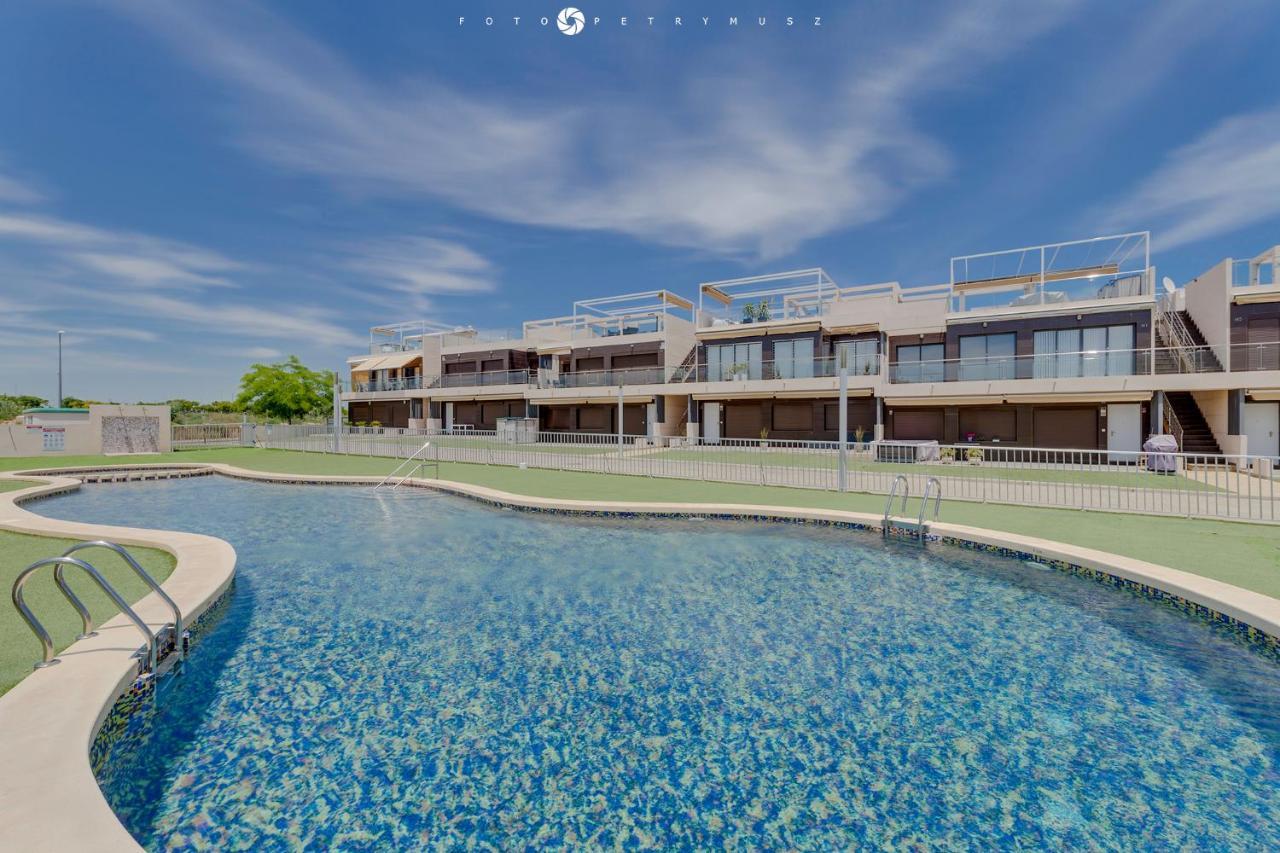 Apartamento En La Planta Baja "Playa Elisa" Pilar de la Horadada Exteriör bild